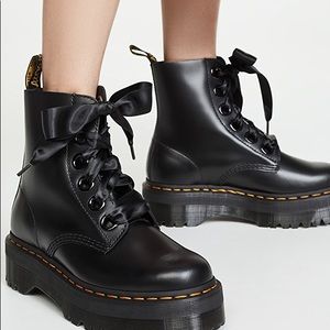 DR MARTENS MOLLY BLACK RIBBON BOOTS